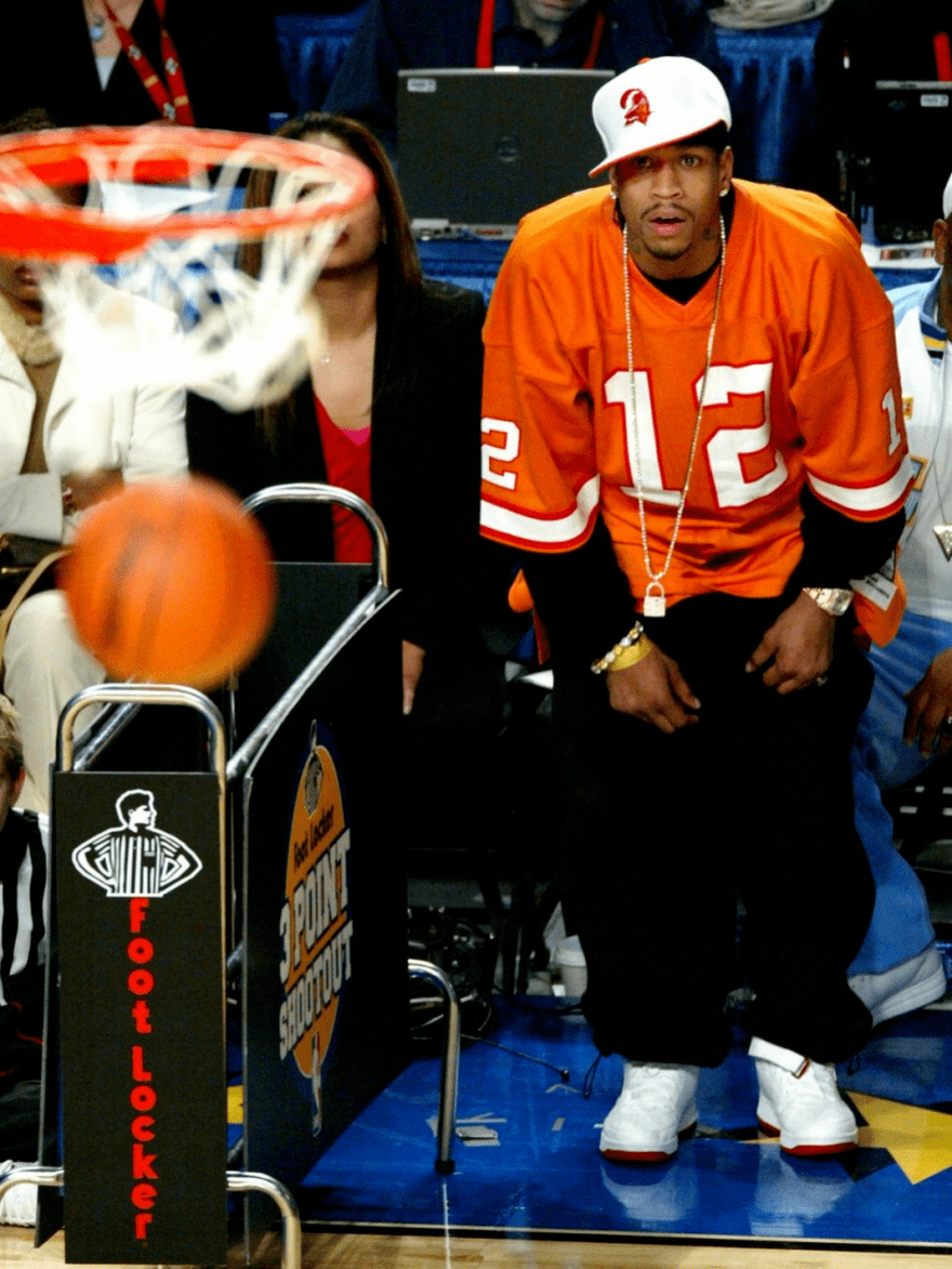 原曼联青年队球员目前正在卖蛋糕，他是小麦、拉什福德前队友（昔日曼联青训球员改行卖蛋糕，曾与小麦、拉什福德同队）