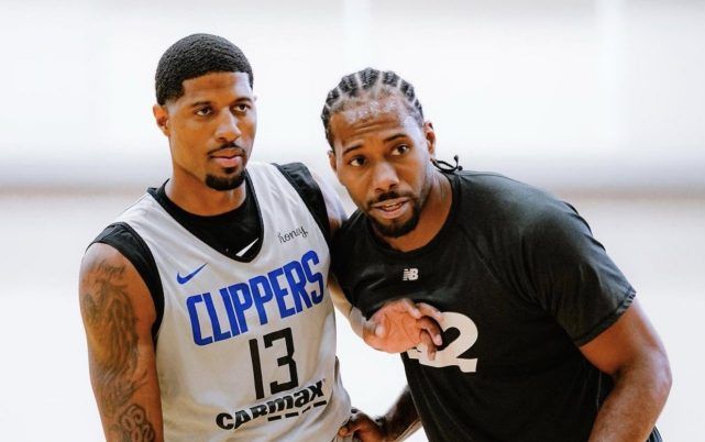 双拳难敌四手！库里末节独得14分&全场轰下39+5+5难救主（孤掌难鸣！库里末节狂砍14分，全场39+5+5仍难挽败局）