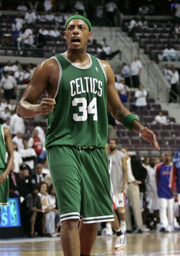 基米希：卡尔？能在拜仁表现出色并成为首发理应入选国家队（基米希：卡尔若在拜仁成为主力并发挥出色，应获国家队征召）